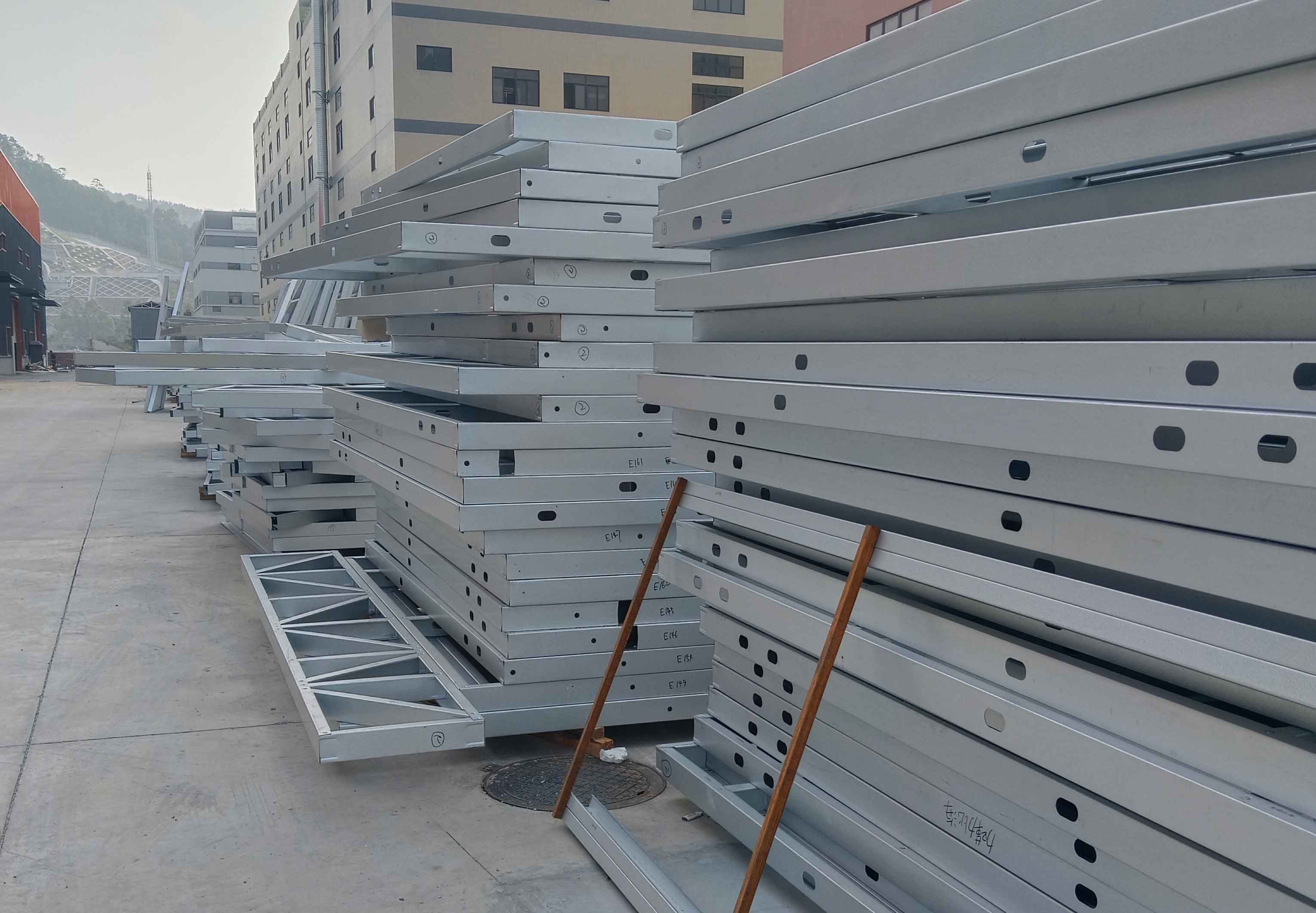 漢良睿婕：如何通過3D模擬確保輕鋼別墅骨架的零誤差加工？(圖2)